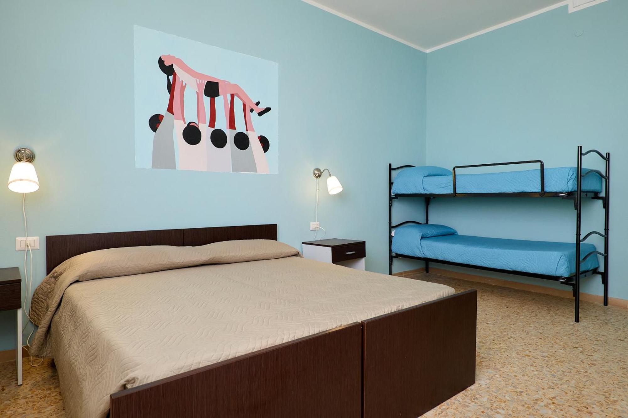 Solee, Family Holidays & Hostelling *